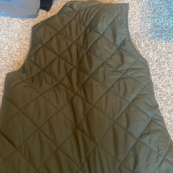 Reversible vest - Picture 4 of 5